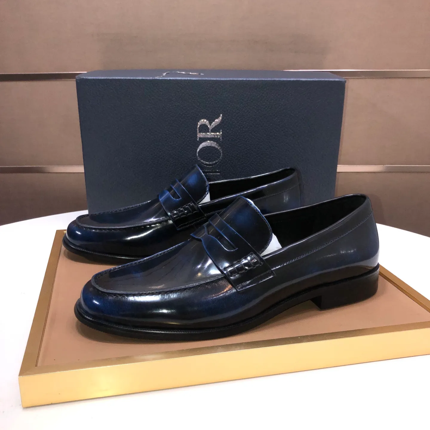 Men's shoes 💰580💰[Dior] (water-dyed cowhide lining) Dior original 1:1 high-quality factory, imported original materials, imported raw cowhide, water-dyed cowhide lining, original TPU outsole, code number: 39-44 (45 customized)
